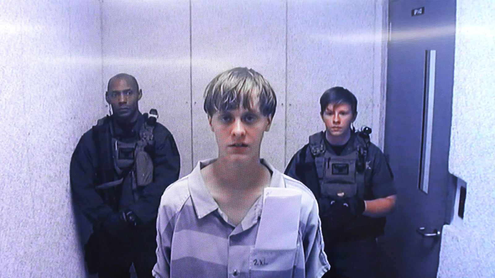 articles/2016/12/14/goldie-taylor-why-many-african-americans-don-t-want-dylann-roof-executed/161213-taylor-dylan-roof-tease_defkcj