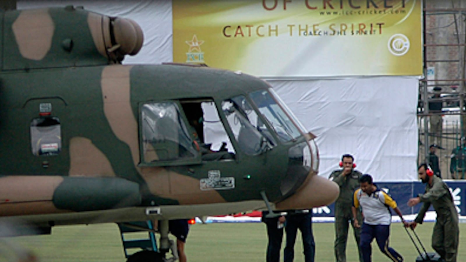 cheats/2009/03/03/sri-lankan-cricketers-attacked/cricket_xmnvem