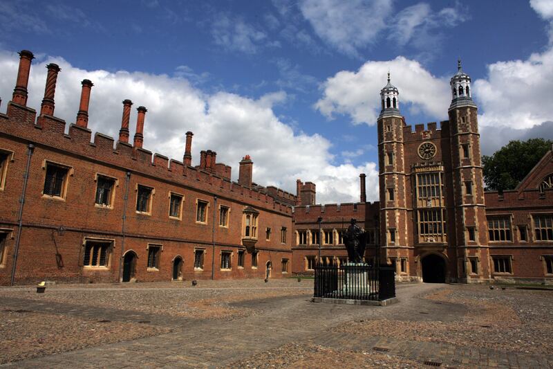 galleries/2012/02/05/famous-castles-and-mansions-in-movies-photos/movie-mansions-eton-college_p7u8kk