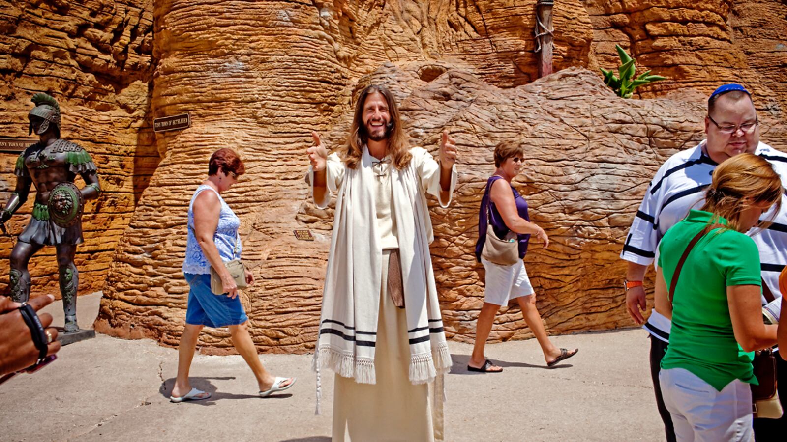 galleries/2011/08/31/tourist-attractions-and-amusement-parks/tourist-attractions-holy-land-experience-tease_dbktjq