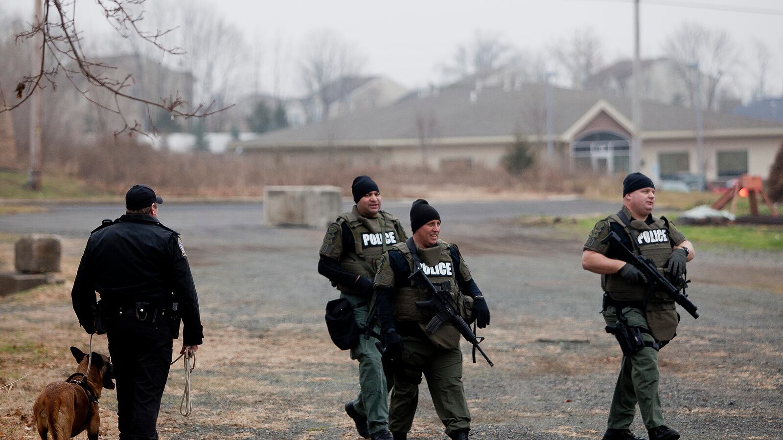 cheats/2014/12/16/pennsylvania-spree-killer-found-dead/141216-pa-killer-cheat_yfe3ef