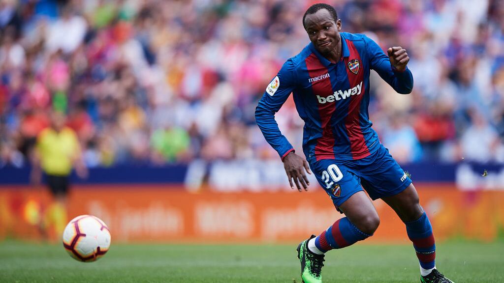 Raphael Dwamena of Levante UD in action.