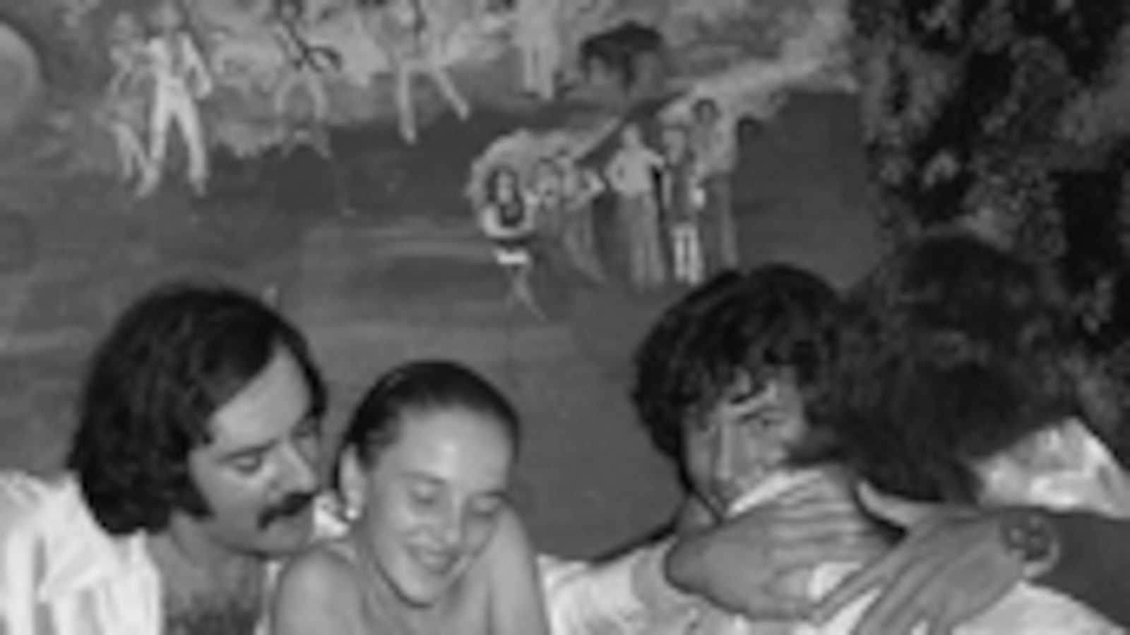 articles/2009/04/07/the-studio-54-of-sex/hart-platos-retreat_21320_vonotr