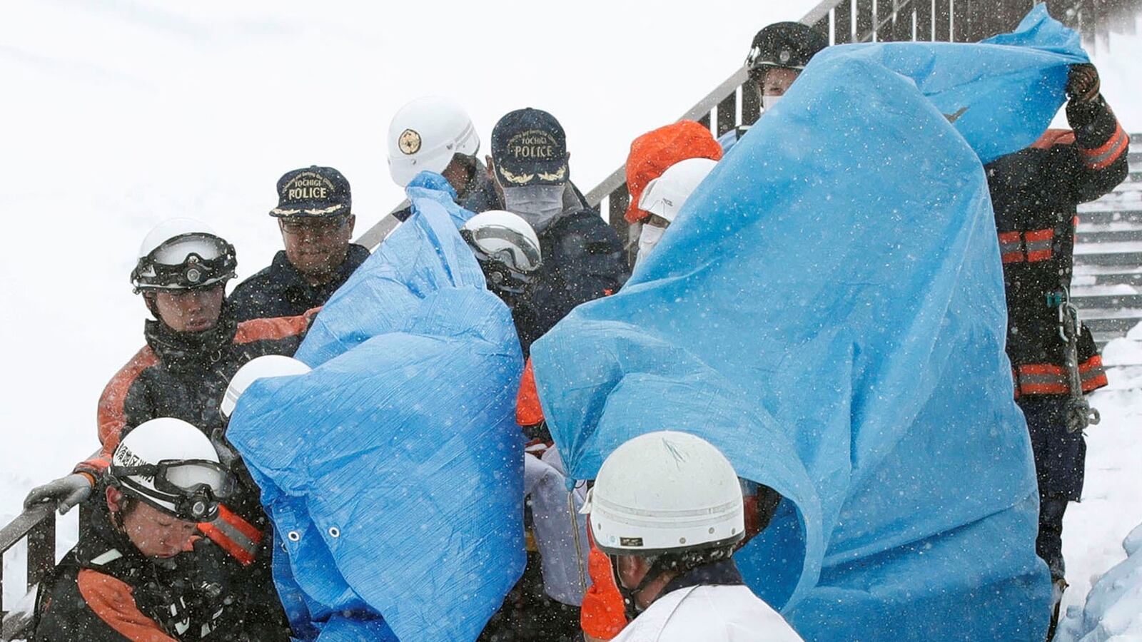 cheats/2017/03/27/students-feared-dead-in-japan-avalanche/170327-japan-avalanche-students_tbbmik