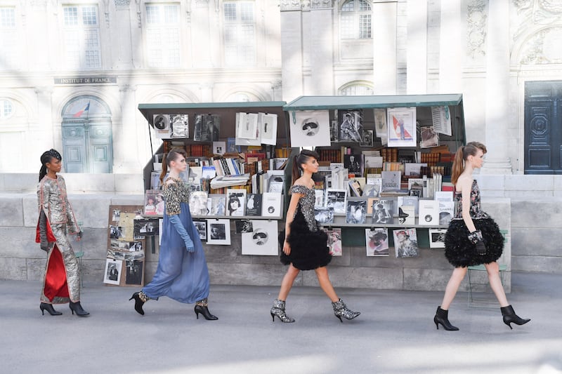 190219-demopolous-karl-lagerfeld-remembering-embed-fall-2018-2019_x9uelg