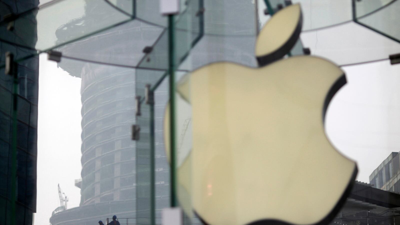 articles/2013/08/14/carl-icahn-s-tweets-send-apple-stock-above-500/130814-oconnor-apple-tease_xxhvfn