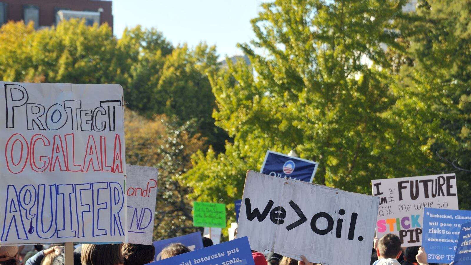 articles/2012/01/12/who-s-opposed-to-north-american-oil/keystone-protestors_smq8sp