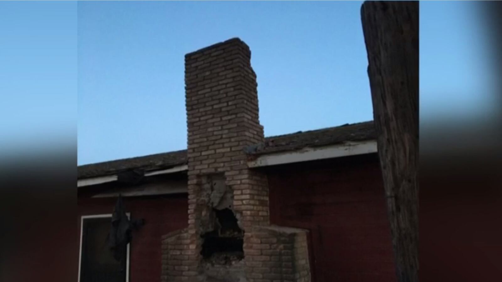 cheats/2015/11/30/house-burglary-suspect-dies-in-chimney/151130-chimney-robber-cheat_qg1plh