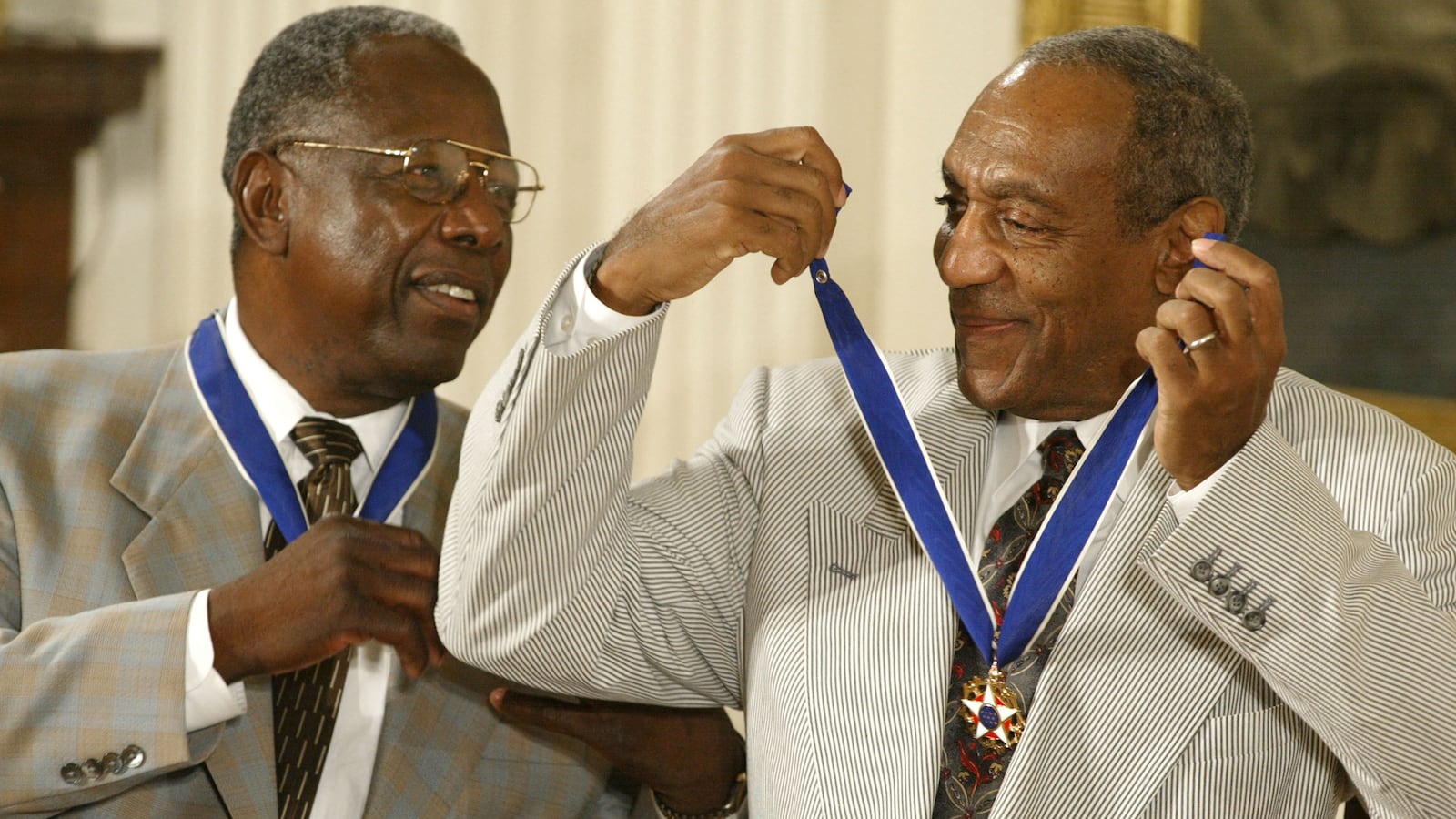 articles/2015/07/31/will-these-22-colleges-ever-punish-bill-cosby/150730-swin-cosby-medal-honor-tease_tqylw6