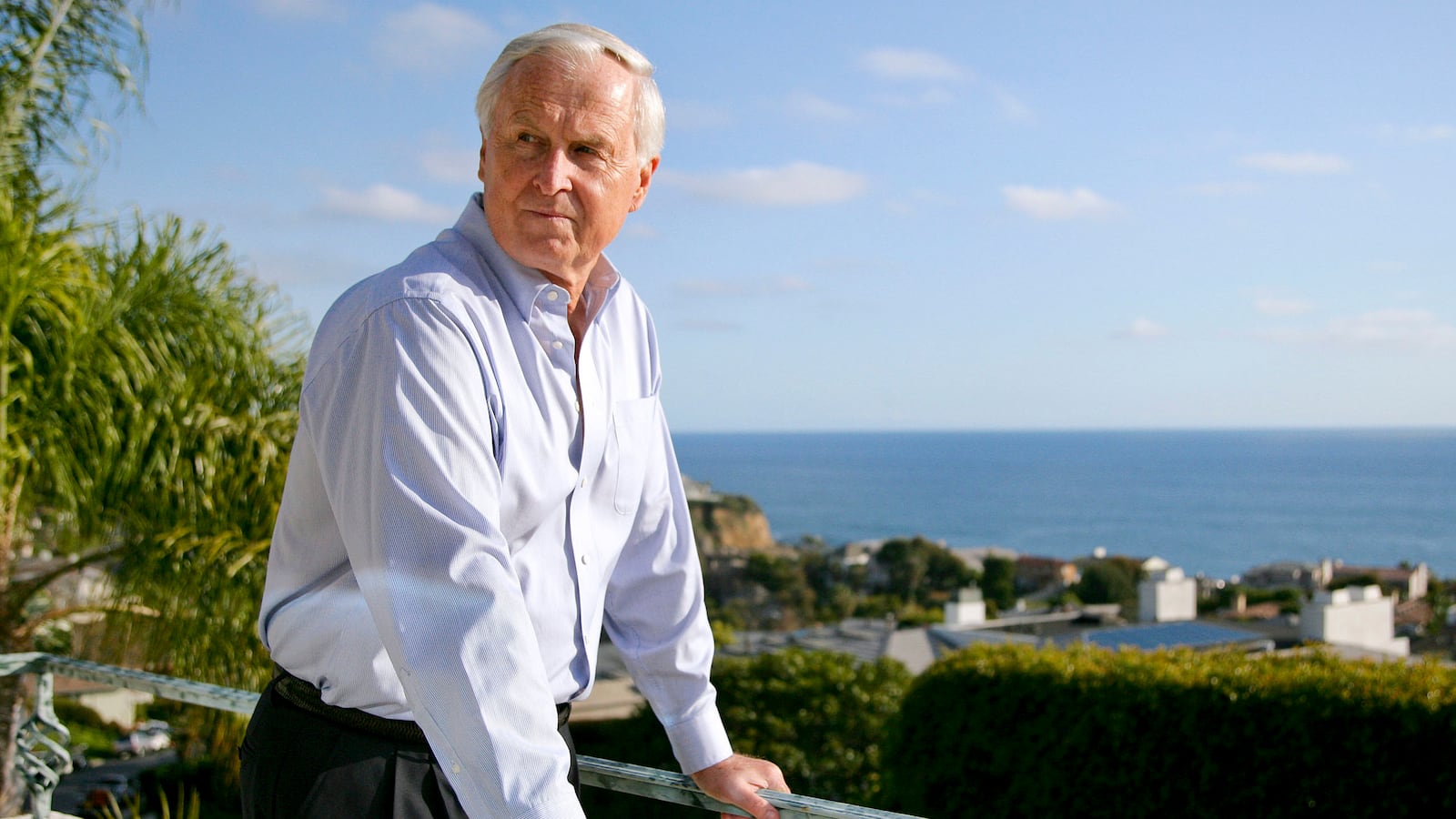 articles/2014/06/13/real-estate-mogul-igor-olenicoff-busted-for-art-forgery/140613-art-forgery-jones-tease_xer24a