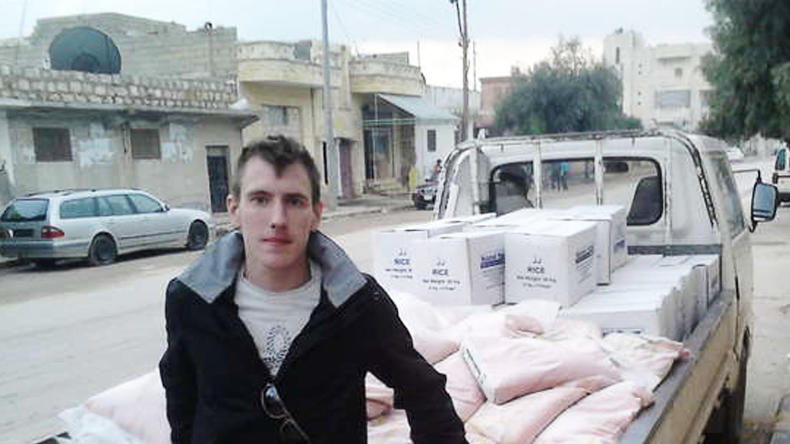 articles/2014/10/03/peter-kassig-a-friend-and-humanitarian/141003-peter-kassig-tease_odo7zf