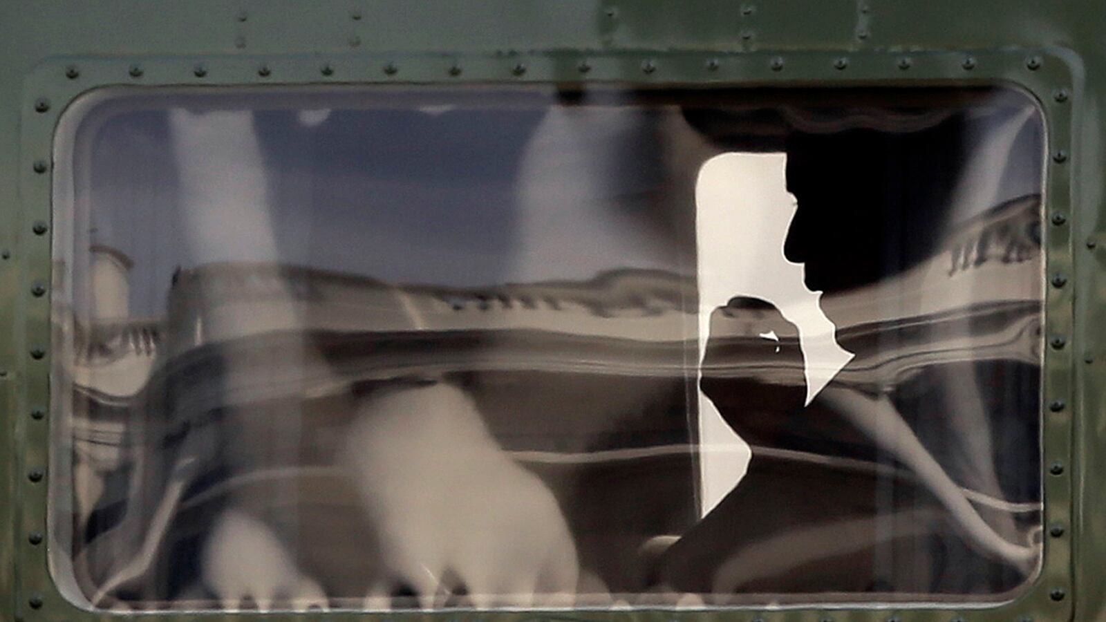 cheats/2013/03/12/obama-tries-to-court-gop/130312-obama-court-gop-cheat_zyxv5v