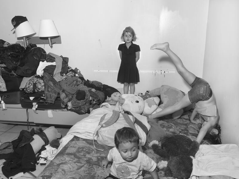 galleries/2015/02/09/alec-soth-s-songbook-of-america/150206-alec-soth-04_bfk7ya