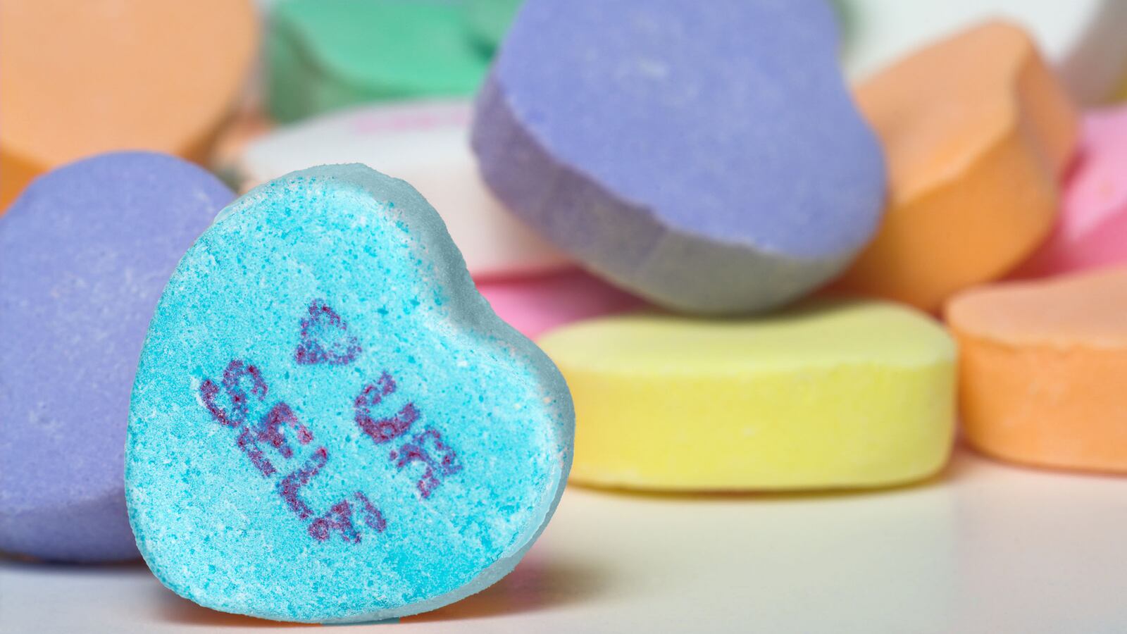 180213-conversation-hearts-tease_ohn8pd