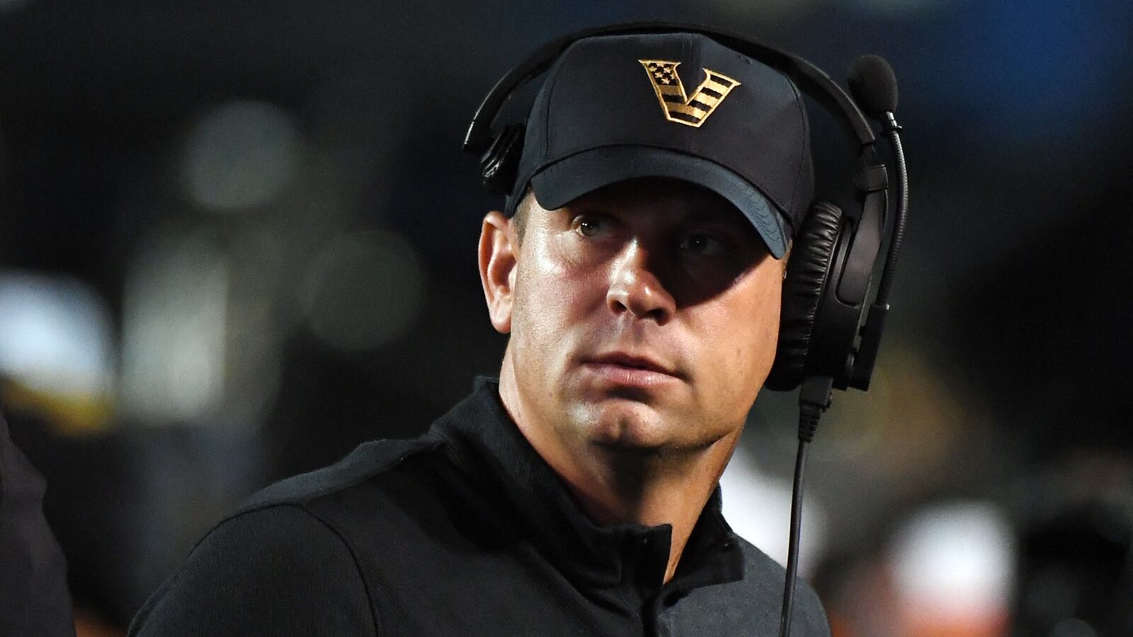 2022-11-06T015259Z_1440869861_MT1USATODAY19370615_RTRMADP_3_NCAA-FOOTBALL-SOUTH-CAROLINA-AT-VANDERBILT_dlusmp