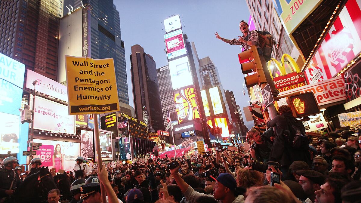 cheats/2011/10/17/occupy-wall-st-raises-300k/occupy-wall-street-times-square_baers8