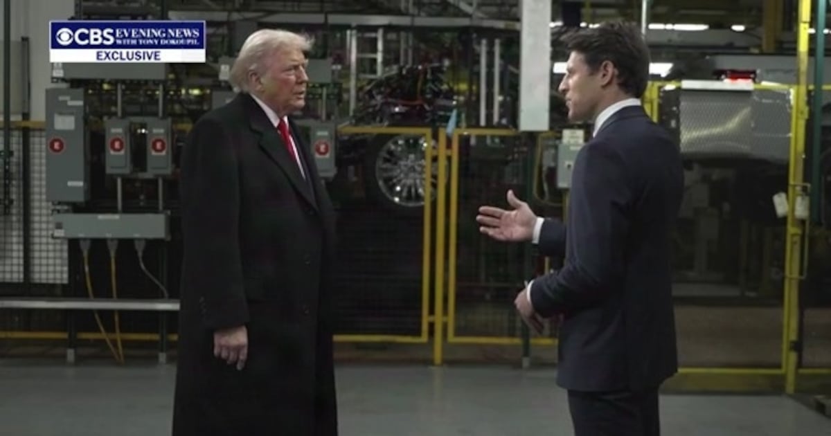 Trump Mocks MAGA-Coded Anchor’s Salary in Unhinged Interview