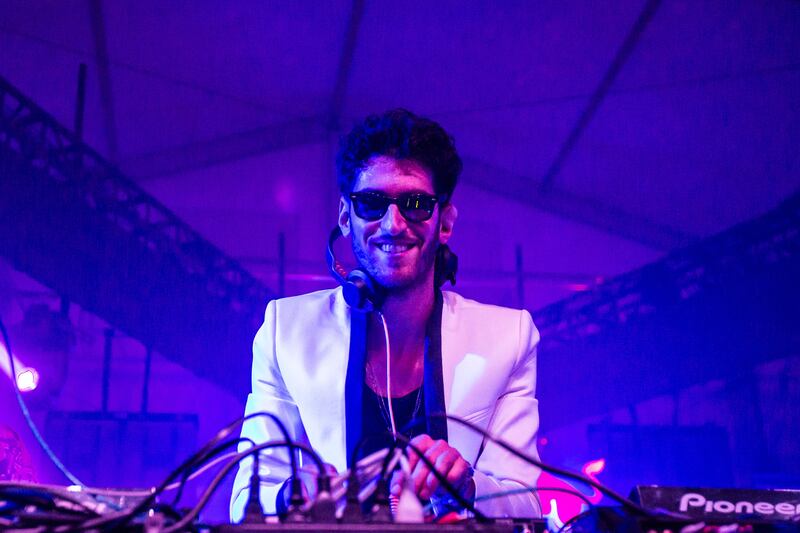 galleries/2013/03/21/gerard-butler-ricky-gervais-more-stars-with-shocking-college-degrees-photos/130319-trinh-degrees-macklovitch_msjpjf