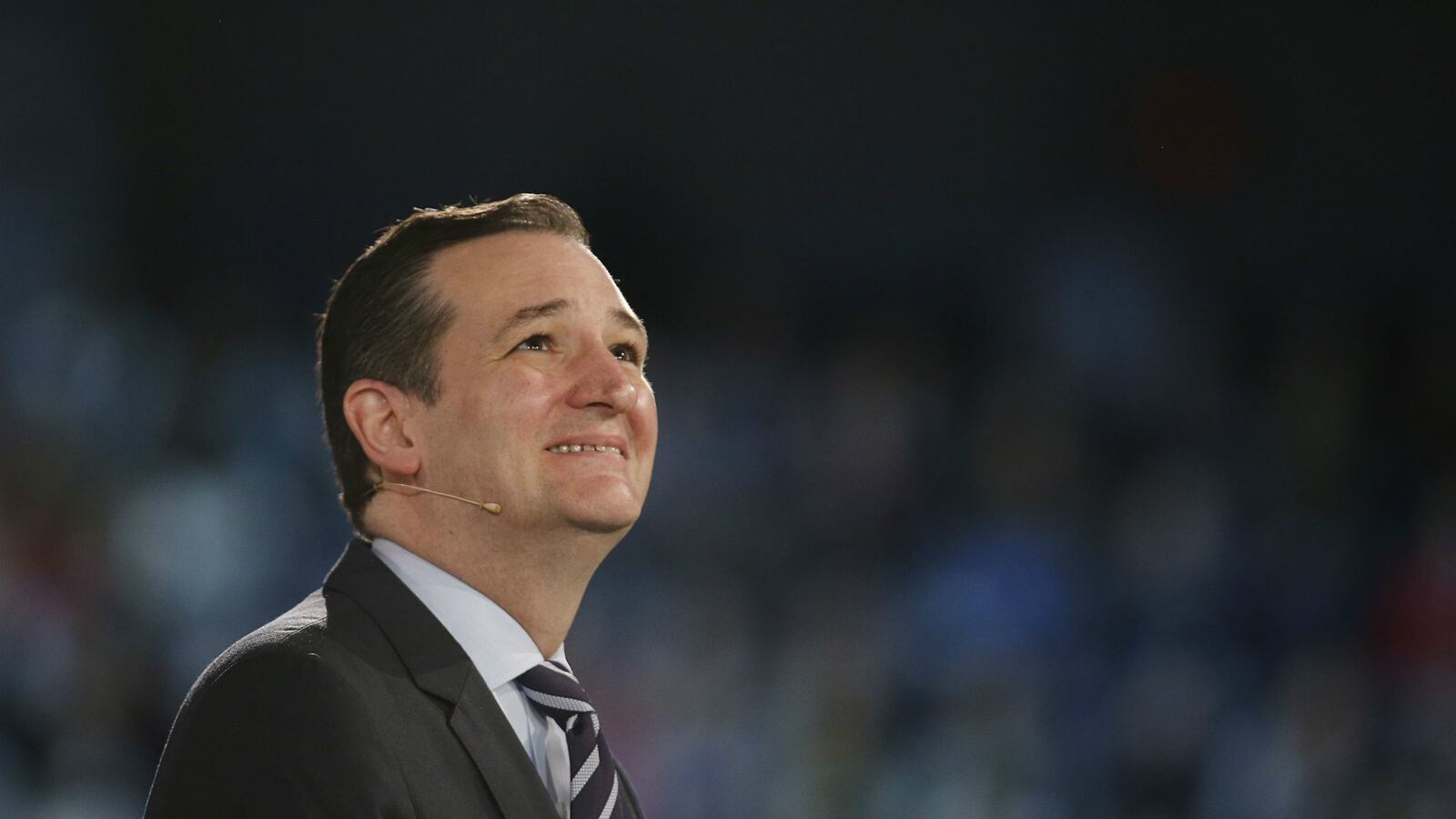 cheats/2015/04/26/gay-hotelier-who-hosted-cruz-apologizes/150323-cruz-cheat_hjme42