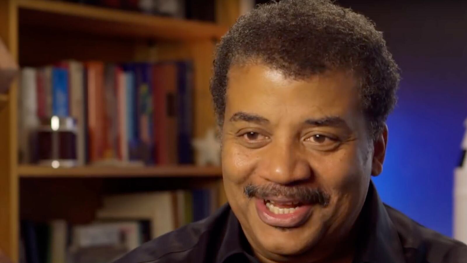videos/2015/11/23/this-is-how-you-have-sex-in-space/151123-sayed-space-sex-viral_tzugzr