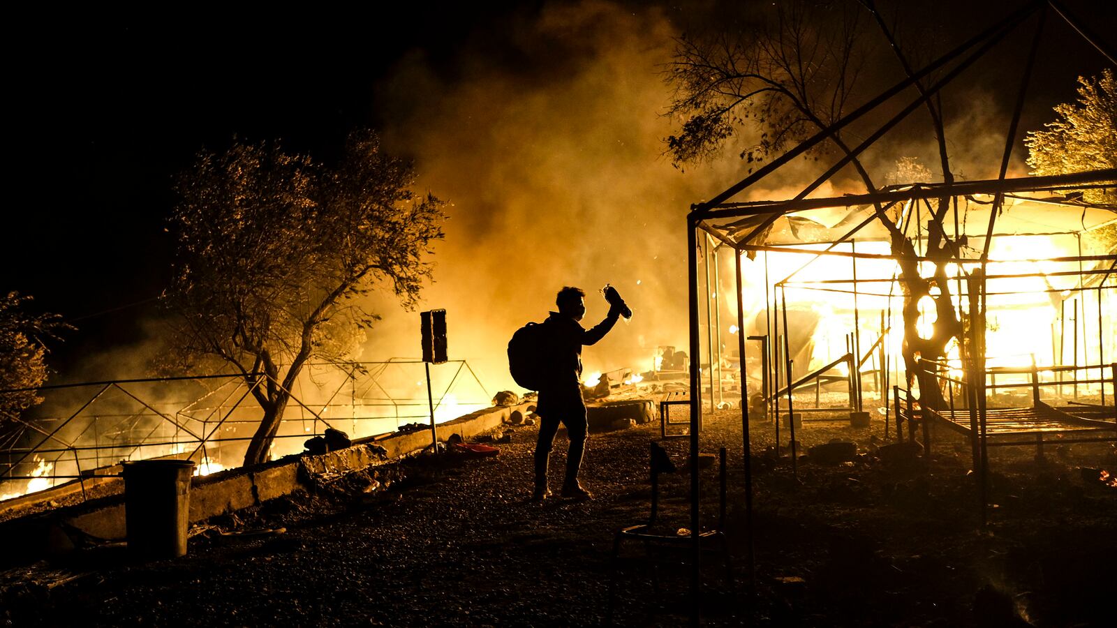 200428-Moria-arson-tease_jtia9z