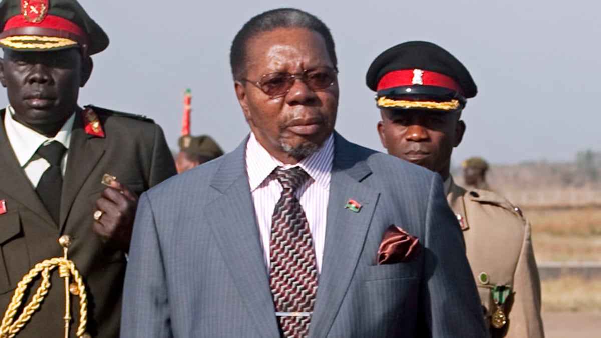cheats/2012/04/06/report-malawi-president-dies/malawi-president-dies-mutharika-cheat_mrk2nx