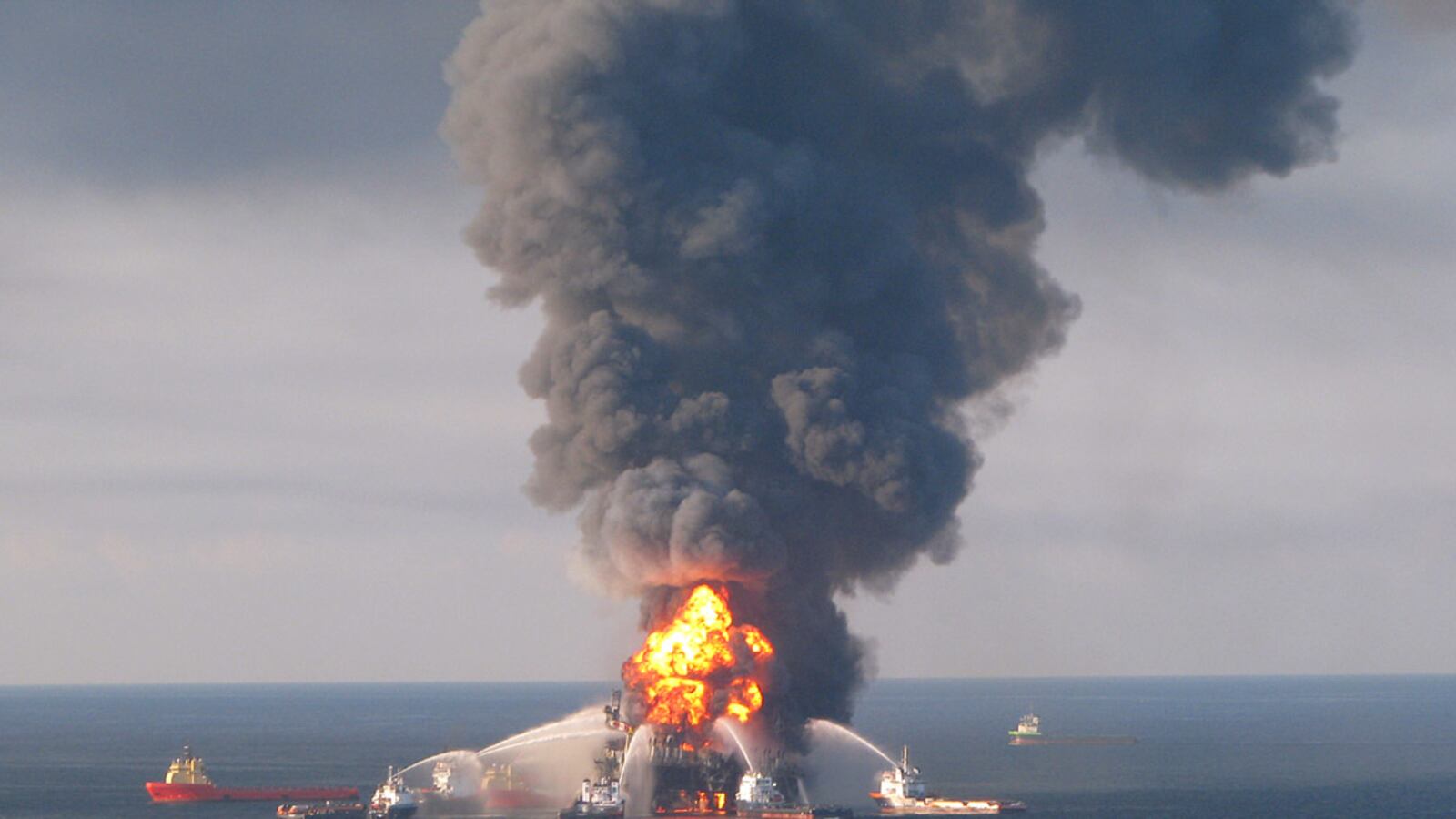 cheats/2012/04/18/bp-reaches-gulf-spill-settlement/dangerous-companies-bp-oil-rig-explosion_btiwdt
