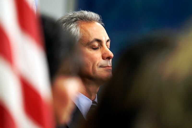 articles/2012/09/19/mayor-rahm-emanuel-reaches-flawed-deal-to-end-chicago-teachers-strike/warren-rahm-strike-ends-tease-embed_p5lg22
