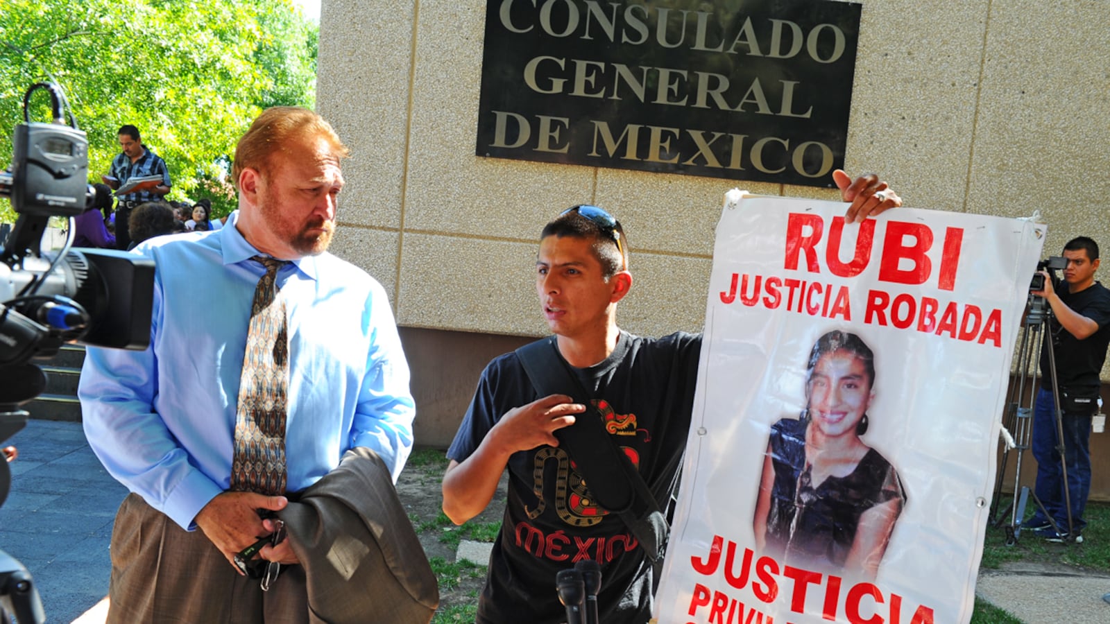 articles/2011/09/30/mexican-murder-plague-prompts-pleas-for-asylum-in-u-s/immigration-lawyer-greene-sterling_wmi89s