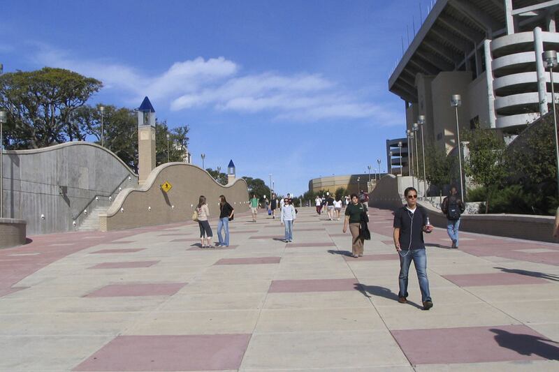 galleries/2012/01/12/ten-things-more-popular-than-rick-perry-photos/more-popular-than-rick-perry-texas-a-and-m_fttkjg