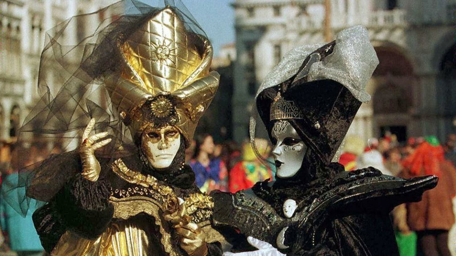 galleries/2014/03/04/vintage-mardi-gras-madness-around-the-world-photos/140303-vintage-mardi-gras24_uu1v0h