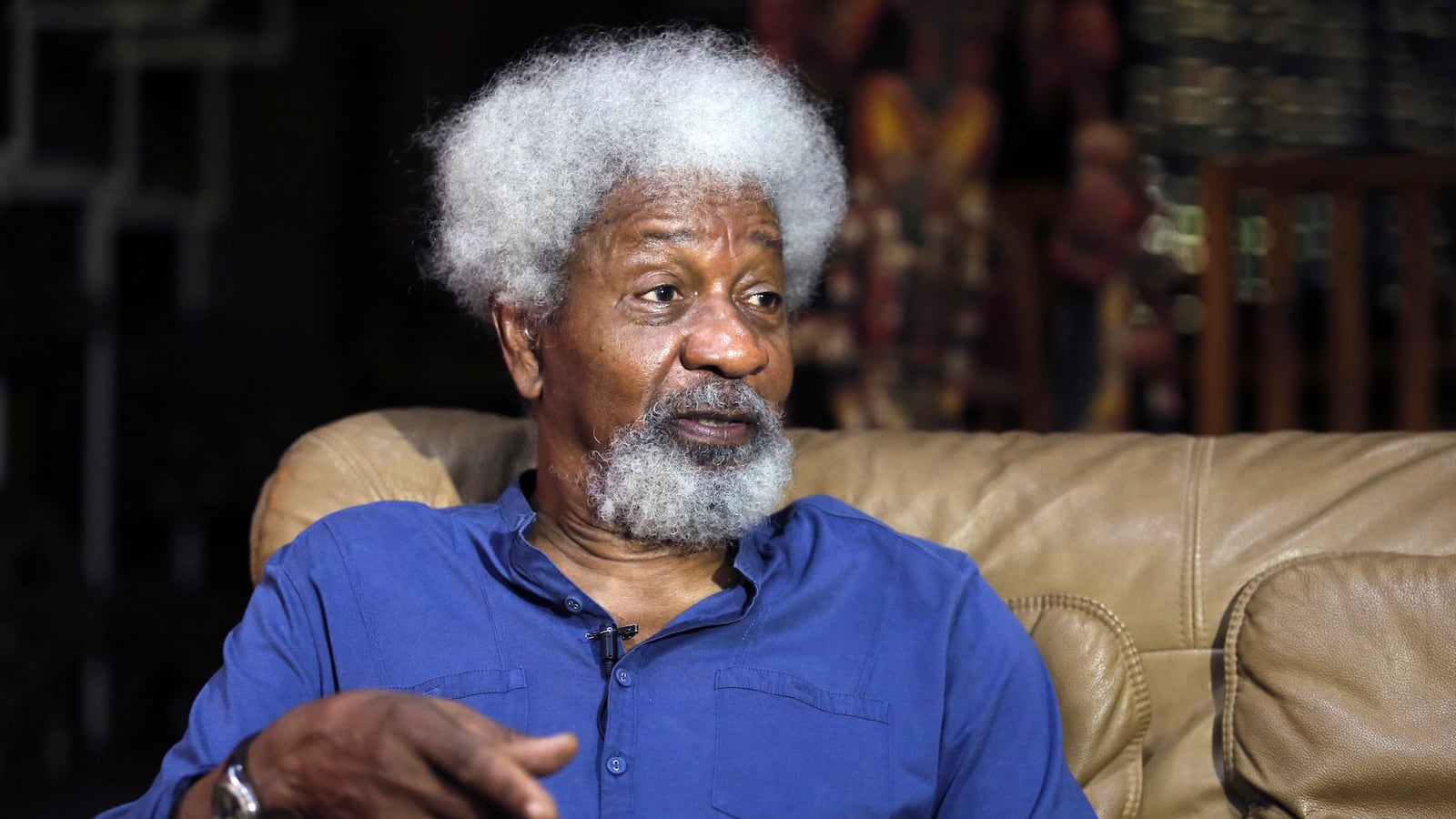 articles/2014/08/09/nigeria-s-larger-than-life-nobel-laureate-chronicles-a-fascinating-life/140808-adichie-soyinka-tease_qql28h