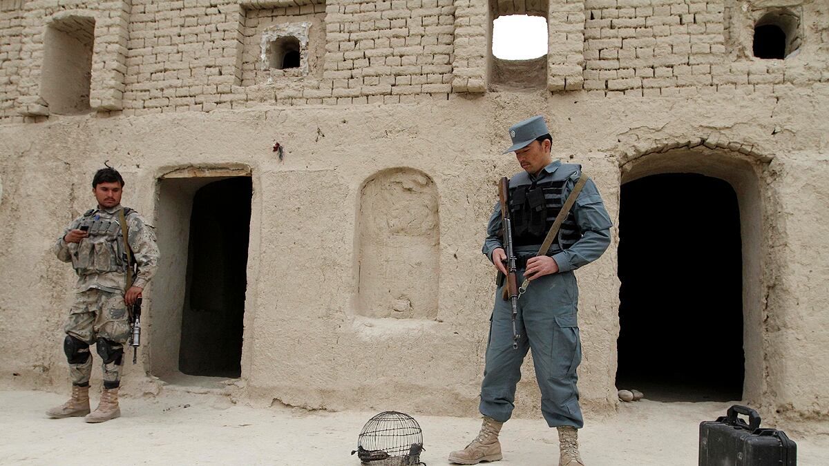 cheats/2012/03/12/taliban-vows-revenge/afghan-attrocity-2-cheat_eifzqg