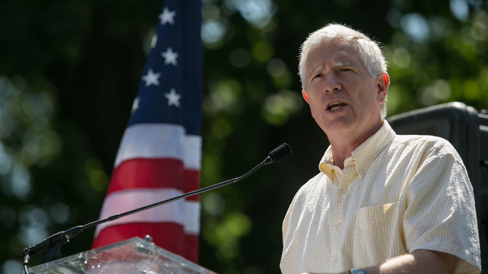 cheats/2014/08/04/alabama-rep-dems-waging-war-on-whites/140804-mo-brooks-cheat_bbtkkd