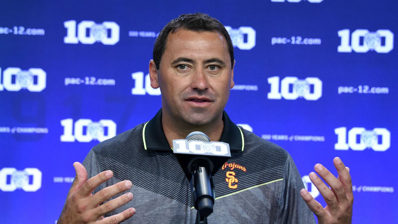 cheats/2015/10/11/usc-coach-asked-to-take-leave-of-absence/151011-usc-coach-sarkisian-drunk-cheat_dmufd0