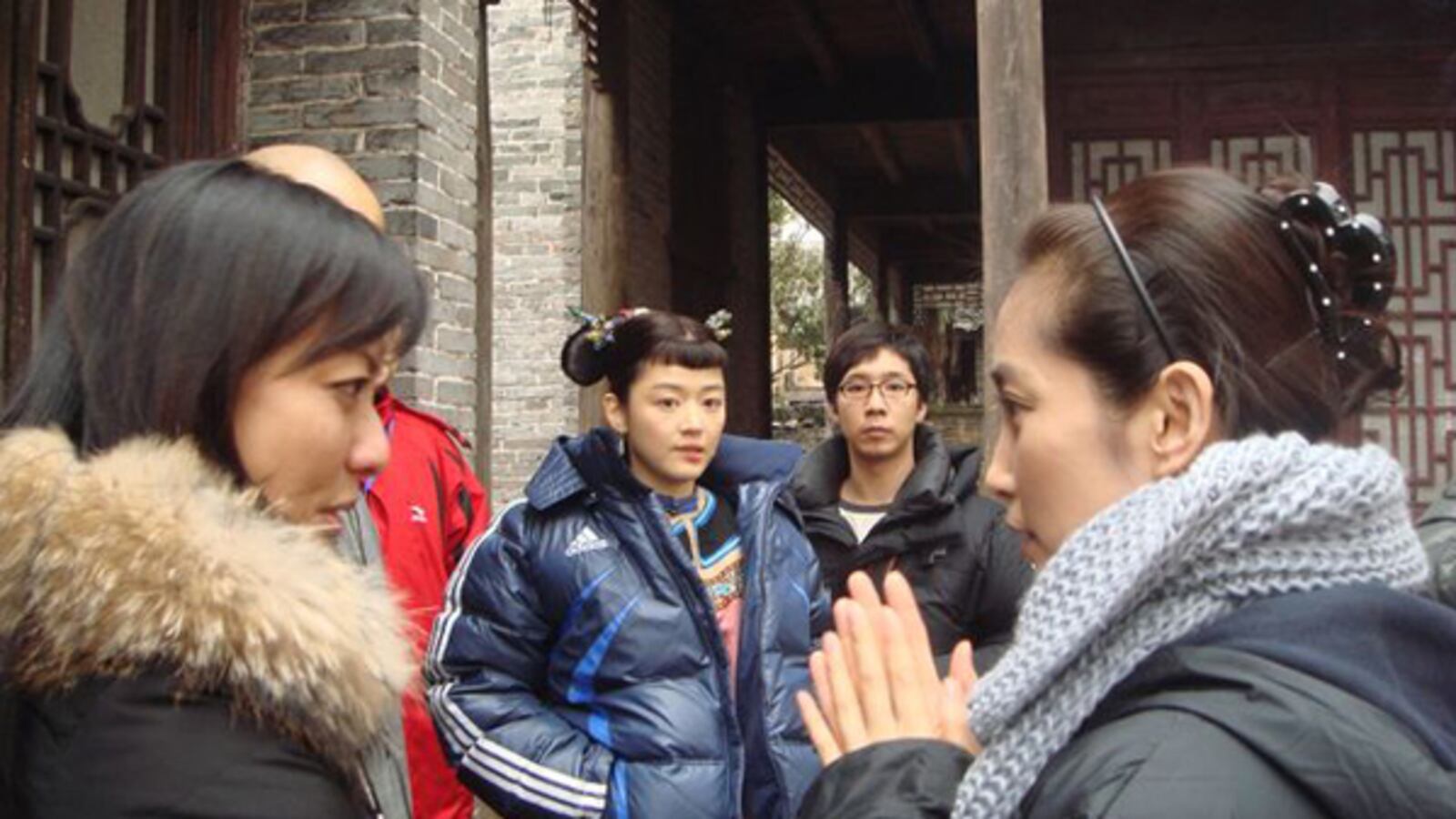 articles/2011/08/01/wendi-murdoch-and-florence-sloan-s-first-movie-snow-flower-and-the-secret-fan/snowflower-sloan-1_vp8eer