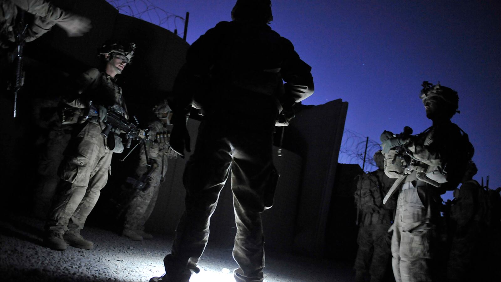 articles/2011/08/05/president-obama-president-bush-and-the-march-of-u-s-soldiers-abroad-where-they-are-and-why/obamas-secret-surge-dukoupil-tease_mwxxua