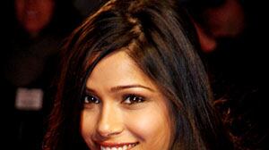 cheats/2009/03/13/courting-freida-pinto/freida-pinto-2_ow4ls2