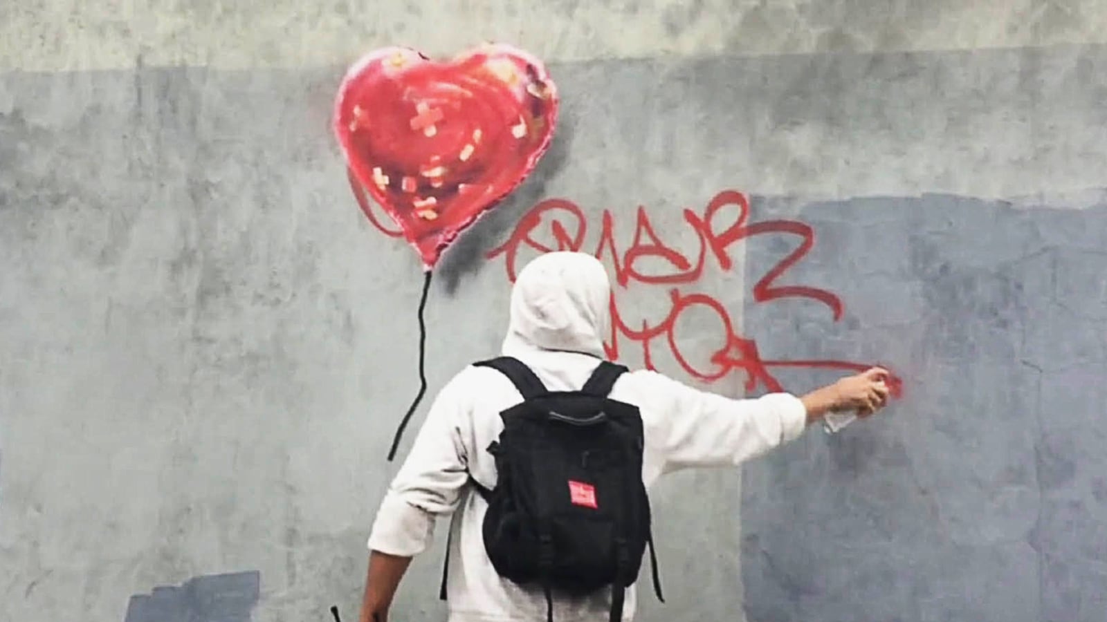 articles/2014/11/14/catch-him-if-you-can-reliving-banksy-s-new-york-invasion/141114-suskind-banksy-tease_d2dkv9