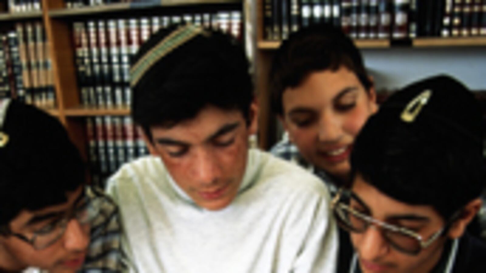 articles/2010/09/16/yom-kippur-reading-list-what-not-to-read/steinberg-yom-kippur_127414_aw3zgf