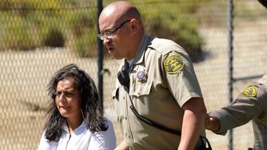 articles/2010/09/21/reyna-chica-and-the-mysterious-california-cult/pelisek-cult_128191_psb3bt