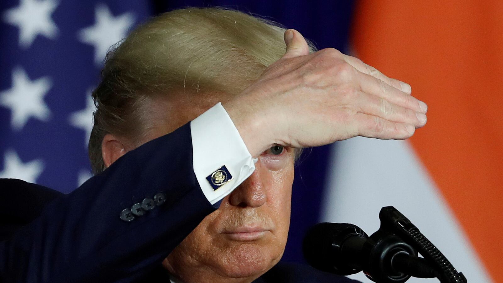 2020-02-25T165025Z_979972993_RC2S7F9UTOPZ_RTRMADP_3_USA-TRUMP-RUSSIA_iilt1f