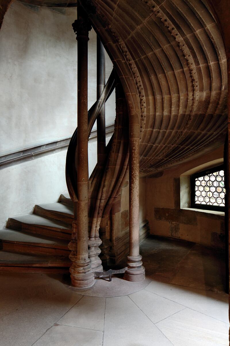 galleries/2013/10/18/13-staircases-worth-the-climb-photos/131017-staircases11_yxmkld