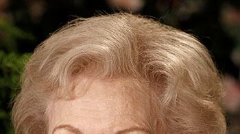 cheats/2010/08/23/betty-white-wins-an-emmy/betty-white-2_s38bhh