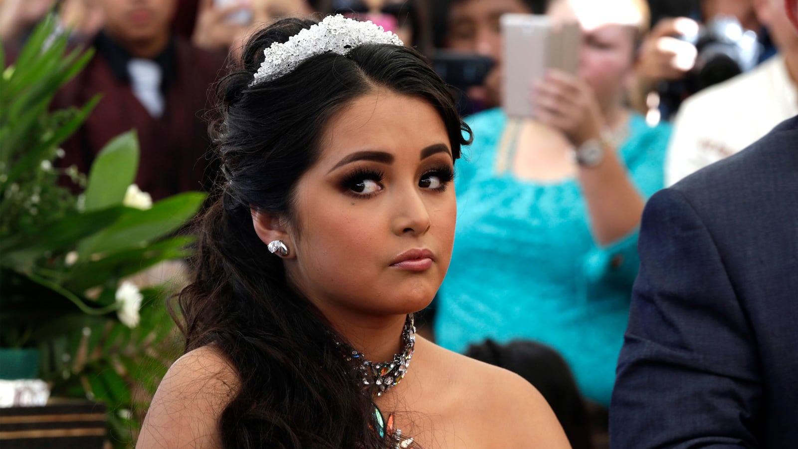 articles/2017/01/01/how-mexico-s-scumbag-pols-exploited-a-15-year-old-farm-girl-s-fiesta/161231-noel-cartel-15-girl-tease_wrw6dh