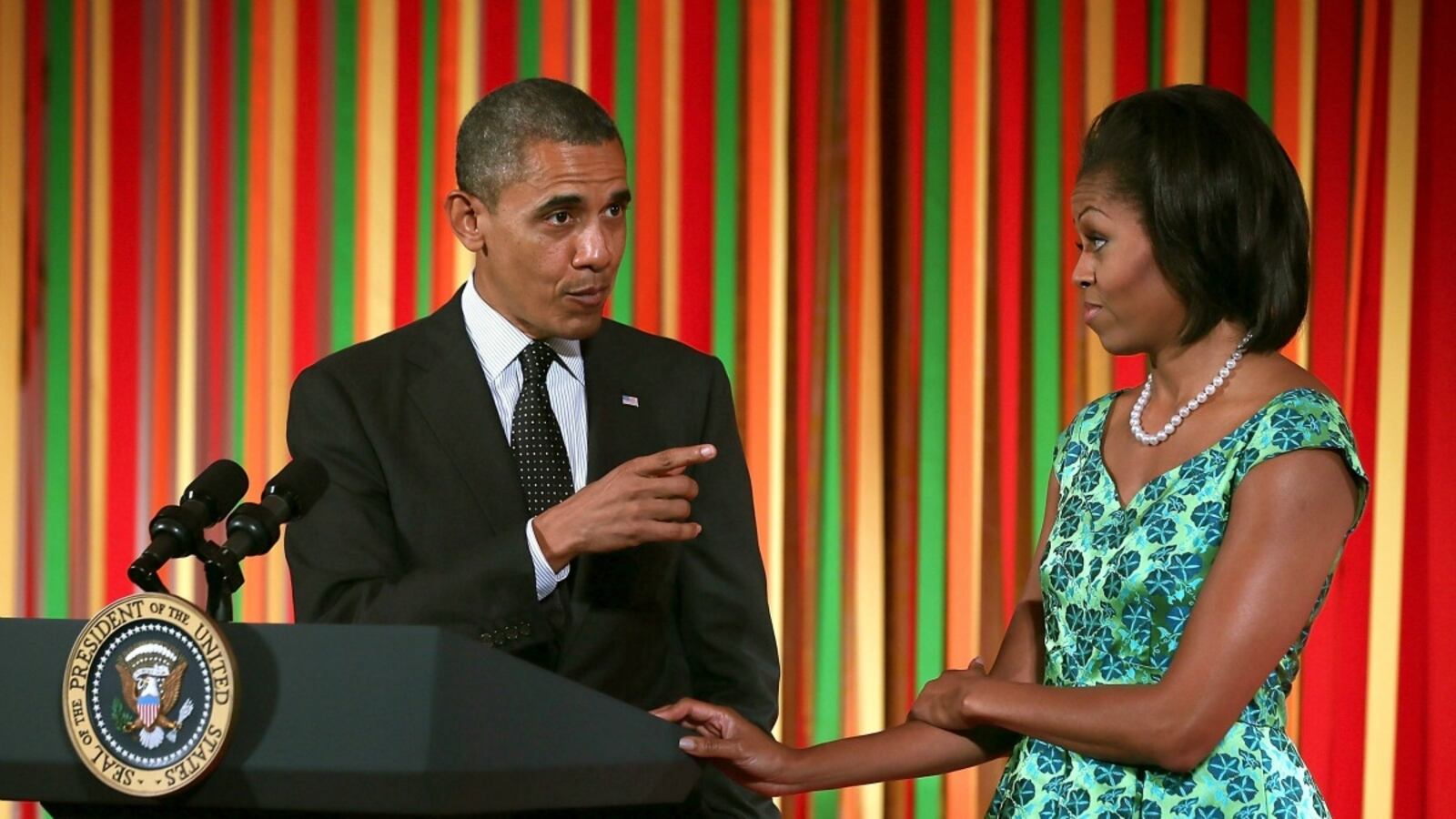 cheats/2012/08/24/obama-zeroes-in-on-women/obama-cheat_gmhn6n