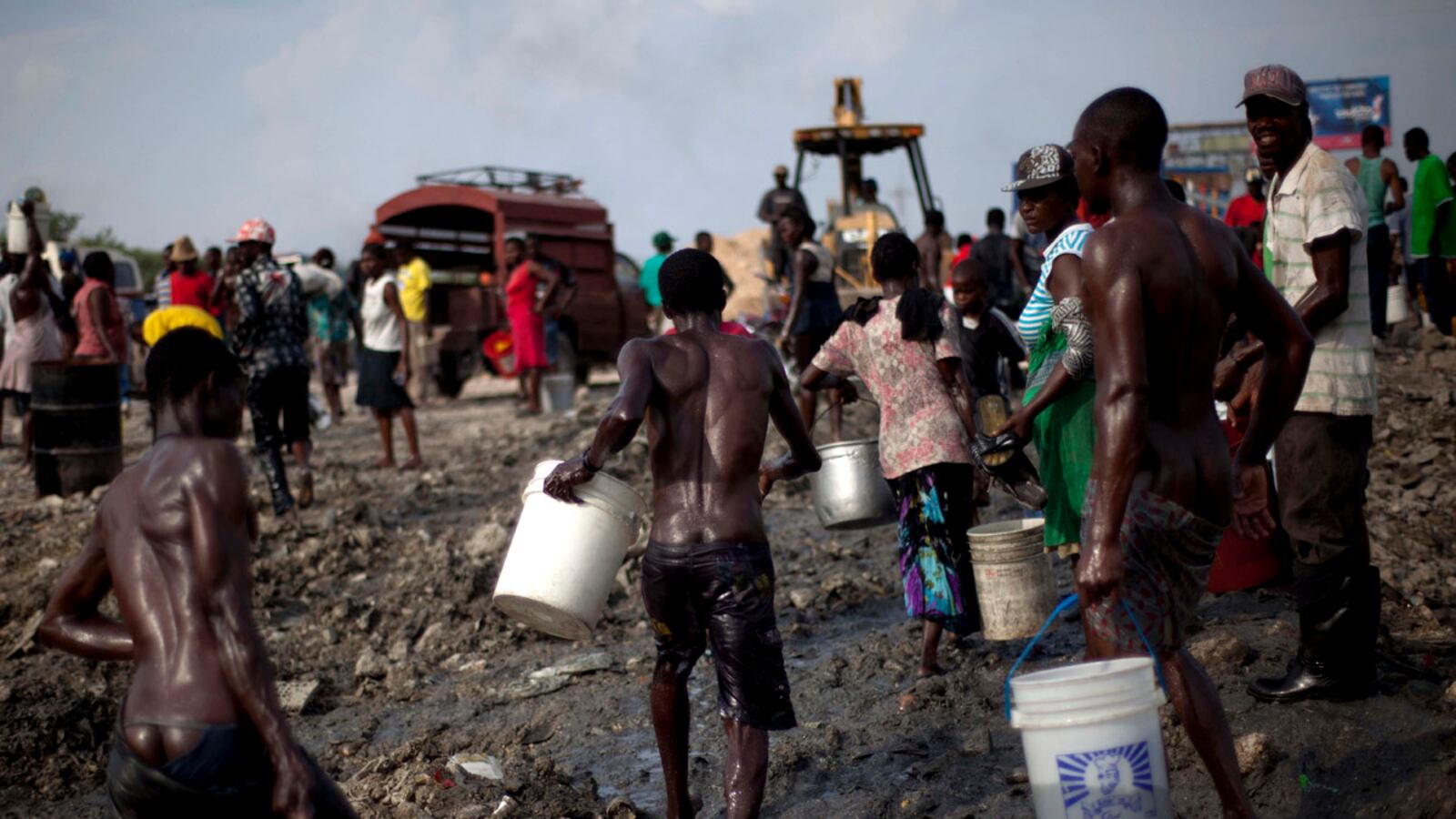 cheats/2012/04/08/truck-accident-kills-26-in-haiti/haiti-accident-cs_rtlhrl