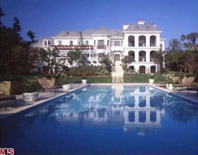 galleries/2010/08/04/the-house-where-michael-jackson-died/where-jacko-died---10_amokyy