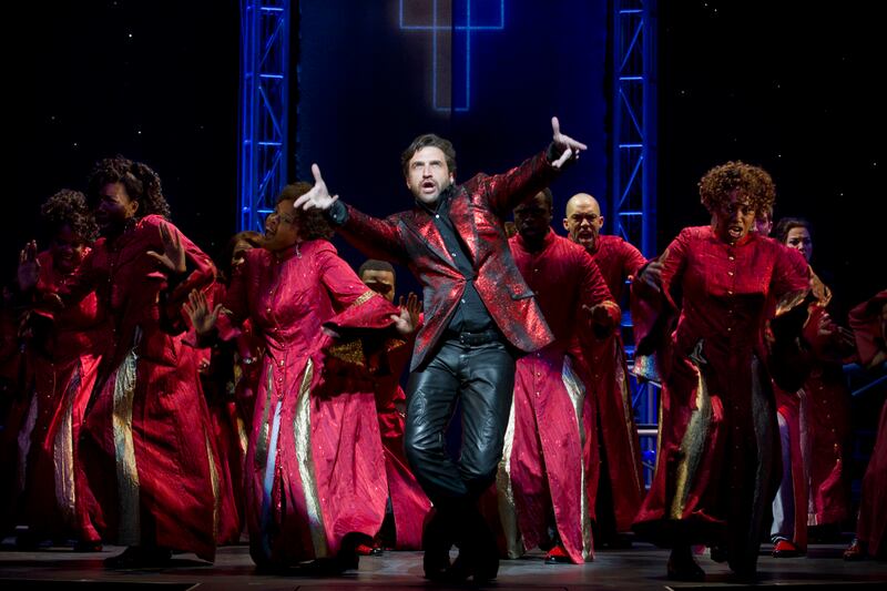 galleries/2012/05/01/tony-award-nominations-2012-photos/tony-nominees-leap-of-faith_y7yxvp