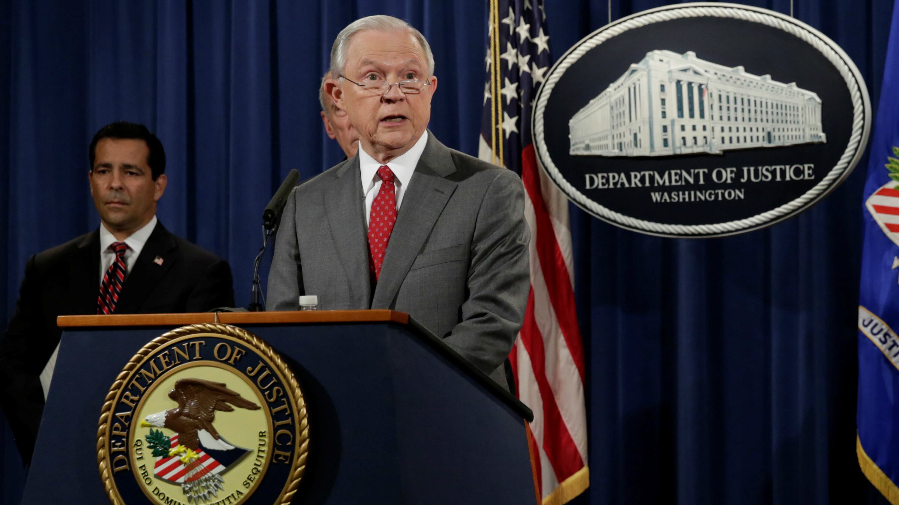 FBI Forms New Counterintelligence Unit to Investigate Leaks